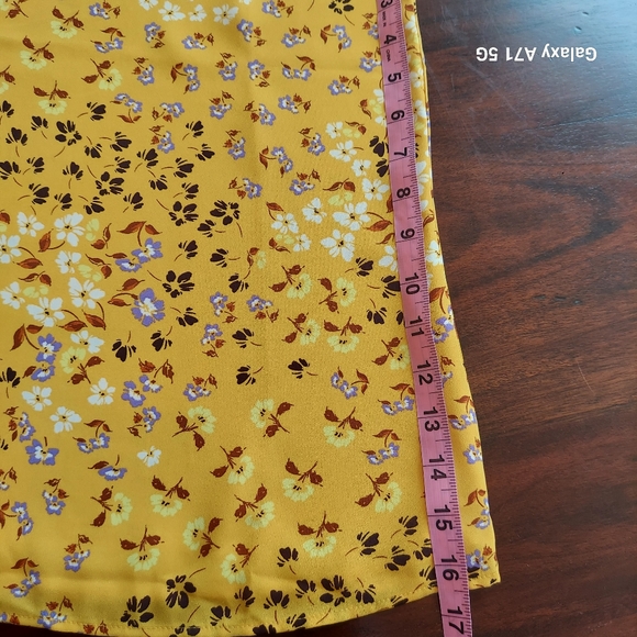 Ann Taylor Sunflower Yellow  Print Camisole Blouse Top Sz M - Picture 11 of 15